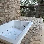 Casale 700 Bed & Breakfast 4*