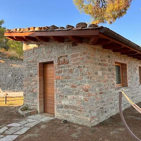 Casale 700 Bed & Breakfast 4*