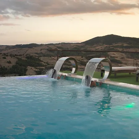 Casale 700 Bed & Breakfast
