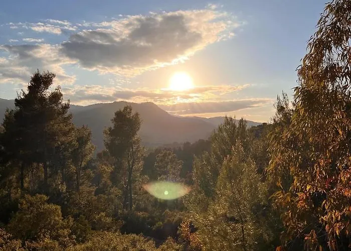 Casale 700 Bed & Breakfast 4*