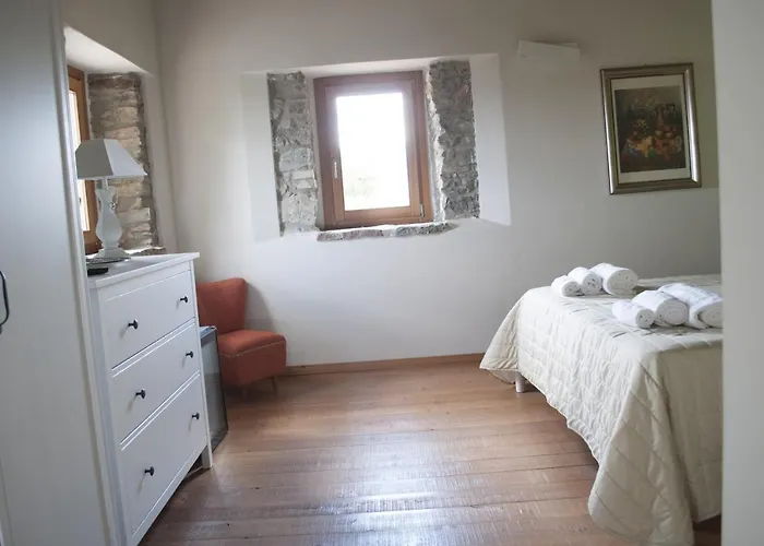 Casale 700 Bed & Breakfast 4*