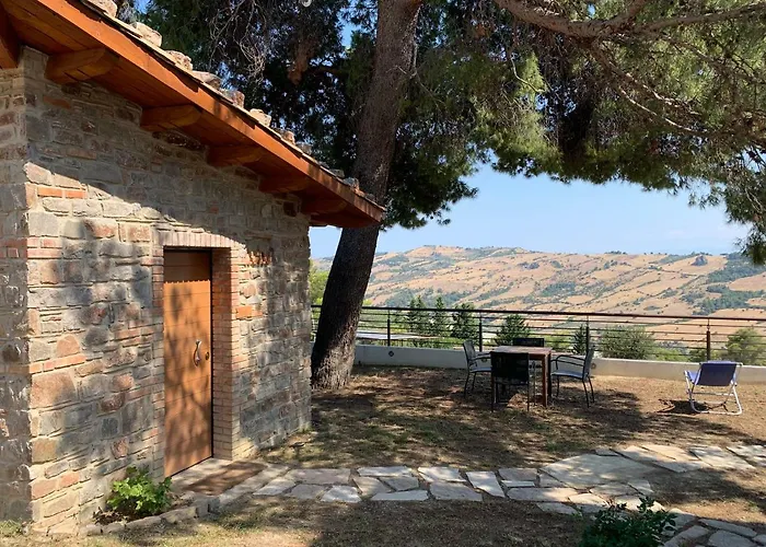 Casale 700 Bed & Breakfast 4*